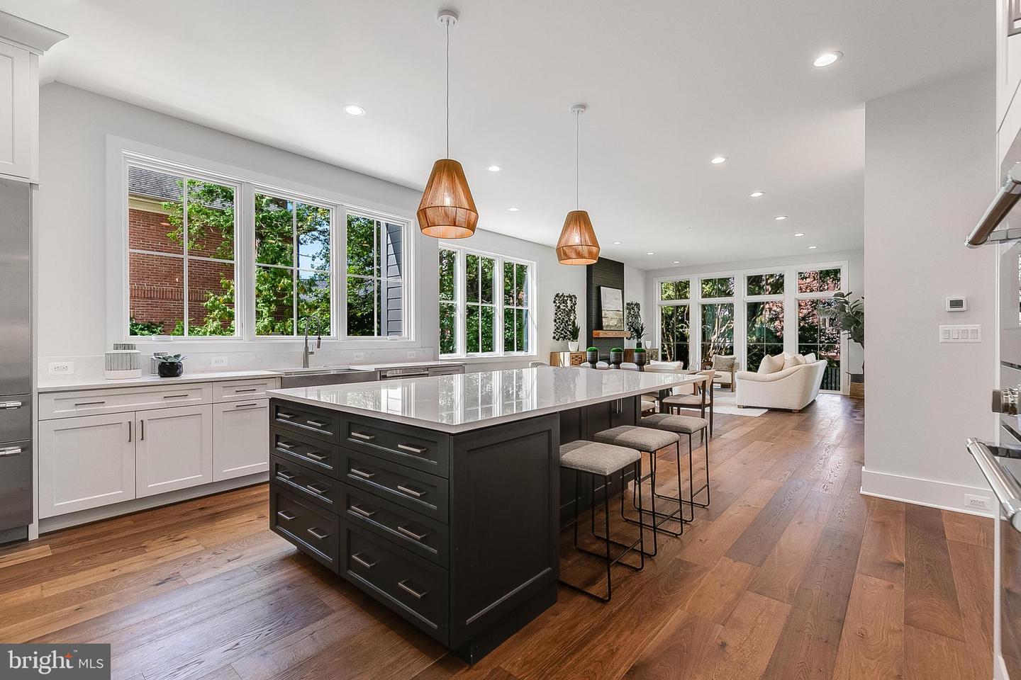 4777 26 ST N, ARLINGTON, Virginia 22207, 5 Bedrooms Bedrooms, ,5 BathroomsBathrooms,Residential,For sale,4777 26 ST N,VAAR2064500 MLS # VAAR2064500
