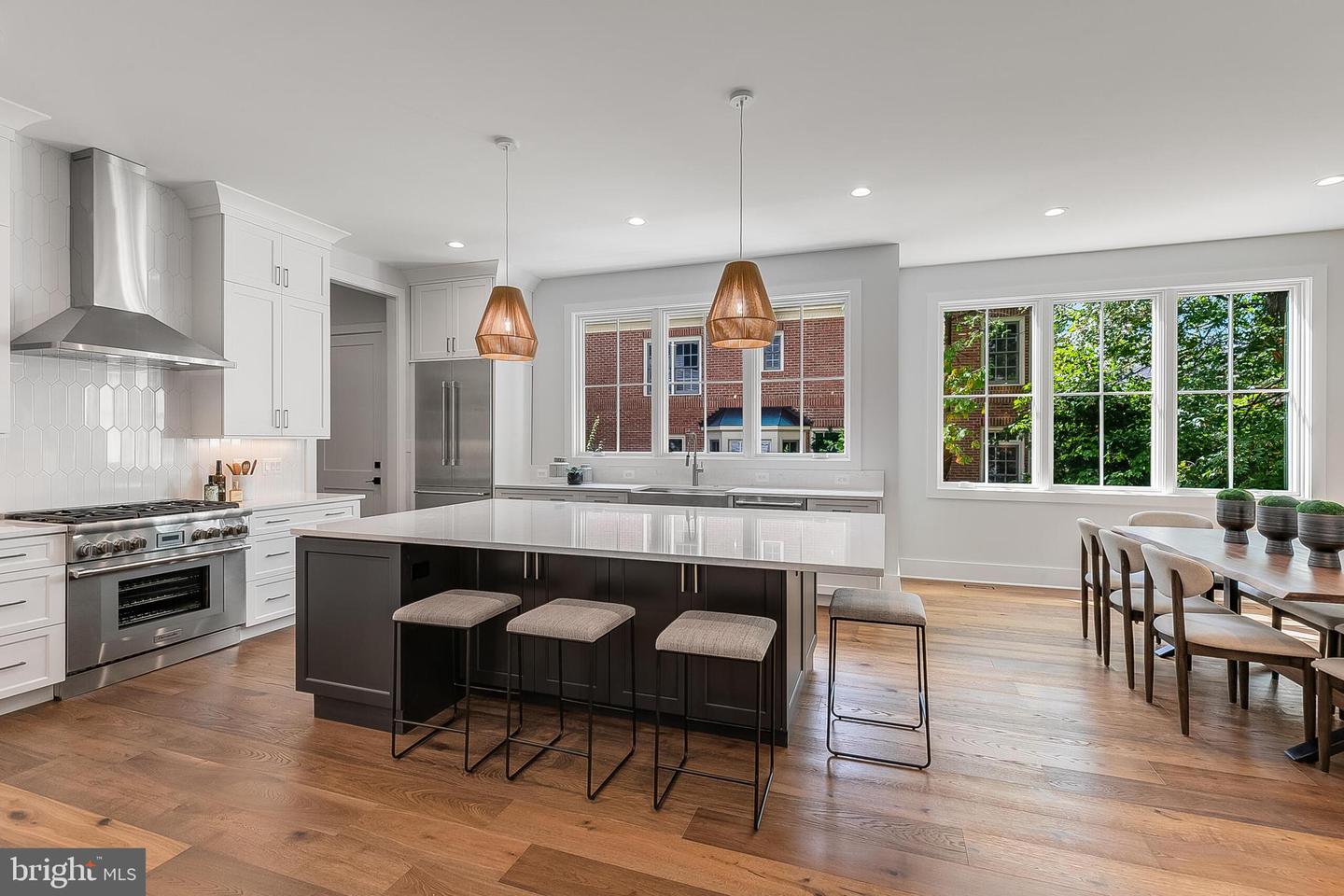 4777 26 ST N, ARLINGTON, Virginia 22207, 5 Bedrooms Bedrooms, ,5 BathroomsBathrooms,Residential,For sale,4777 26 ST N,VAAR2064500 MLS # VAAR2064500