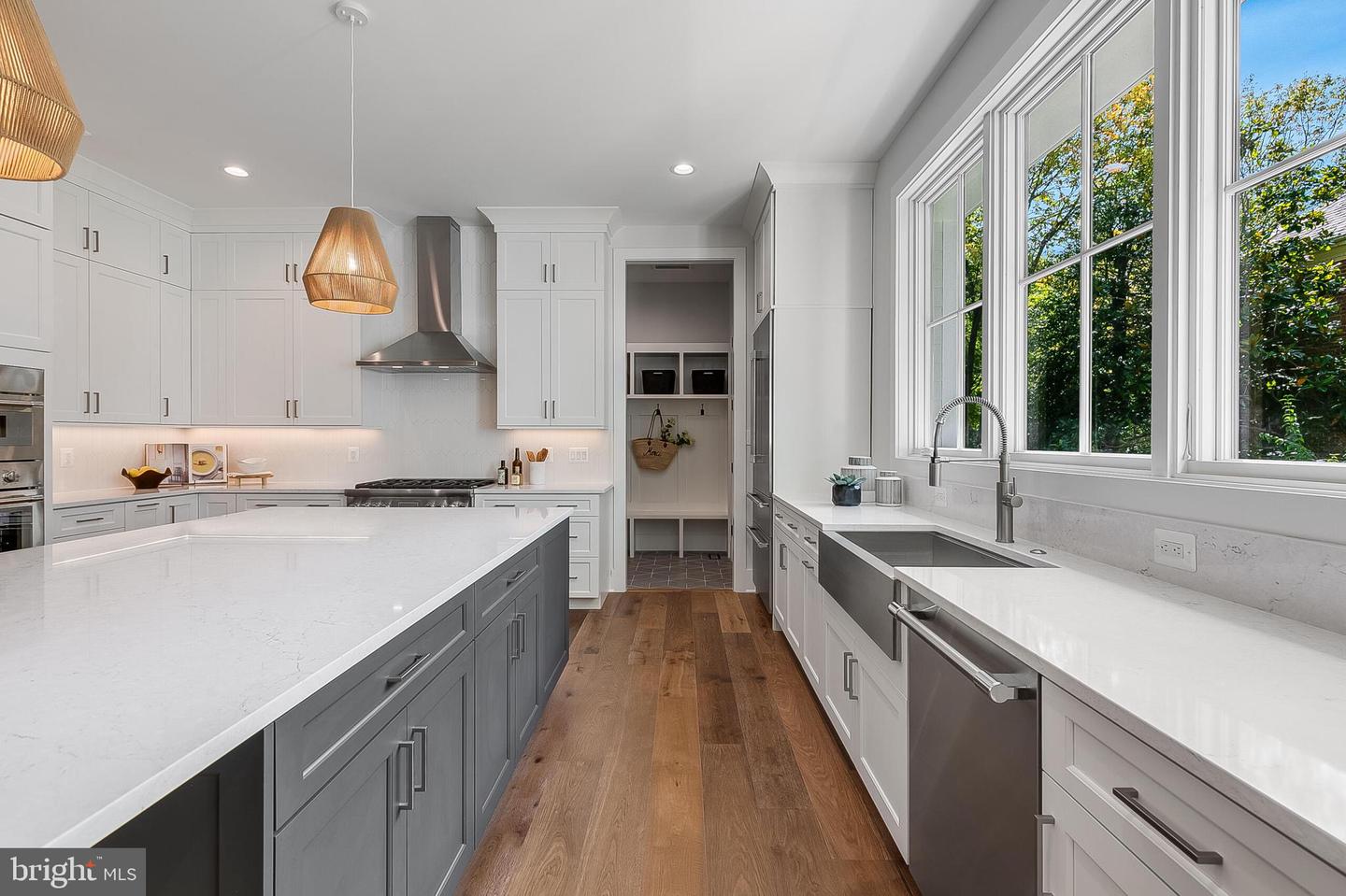 4777 26 ST N, ARLINGTON, Virginia 22207, 5 Bedrooms Bedrooms, ,5 BathroomsBathrooms,Residential,For sale,4777 26 ST N,VAAR2064500 MLS # VAAR2064500