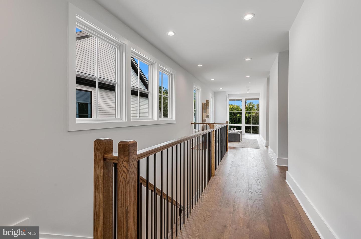 4777 26 ST N, ARLINGTON, Virginia 22207, 5 Bedrooms Bedrooms, ,5 BathroomsBathrooms,Residential,For sale,4777 26 ST N,VAAR2064500 MLS # VAAR2064500