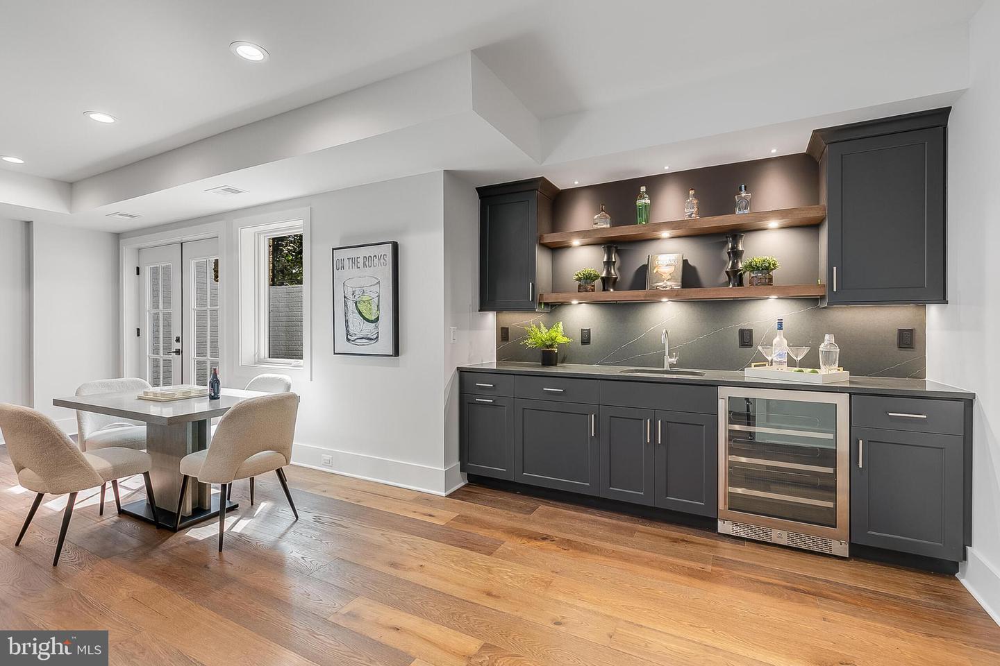4777 26 ST N, ARLINGTON, Virginia 22207, 5 Bedrooms Bedrooms, ,5 BathroomsBathrooms,Residential,For sale,4777 26 ST N,VAAR2064500 MLS # VAAR2064500