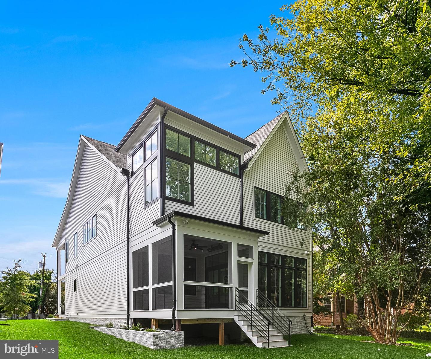 4777 26 ST N, ARLINGTON, Virginia 22207, 5 Bedrooms Bedrooms, ,5 BathroomsBathrooms,Residential,For sale,4777 26 ST N,VAAR2064500 MLS # VAAR2064500
