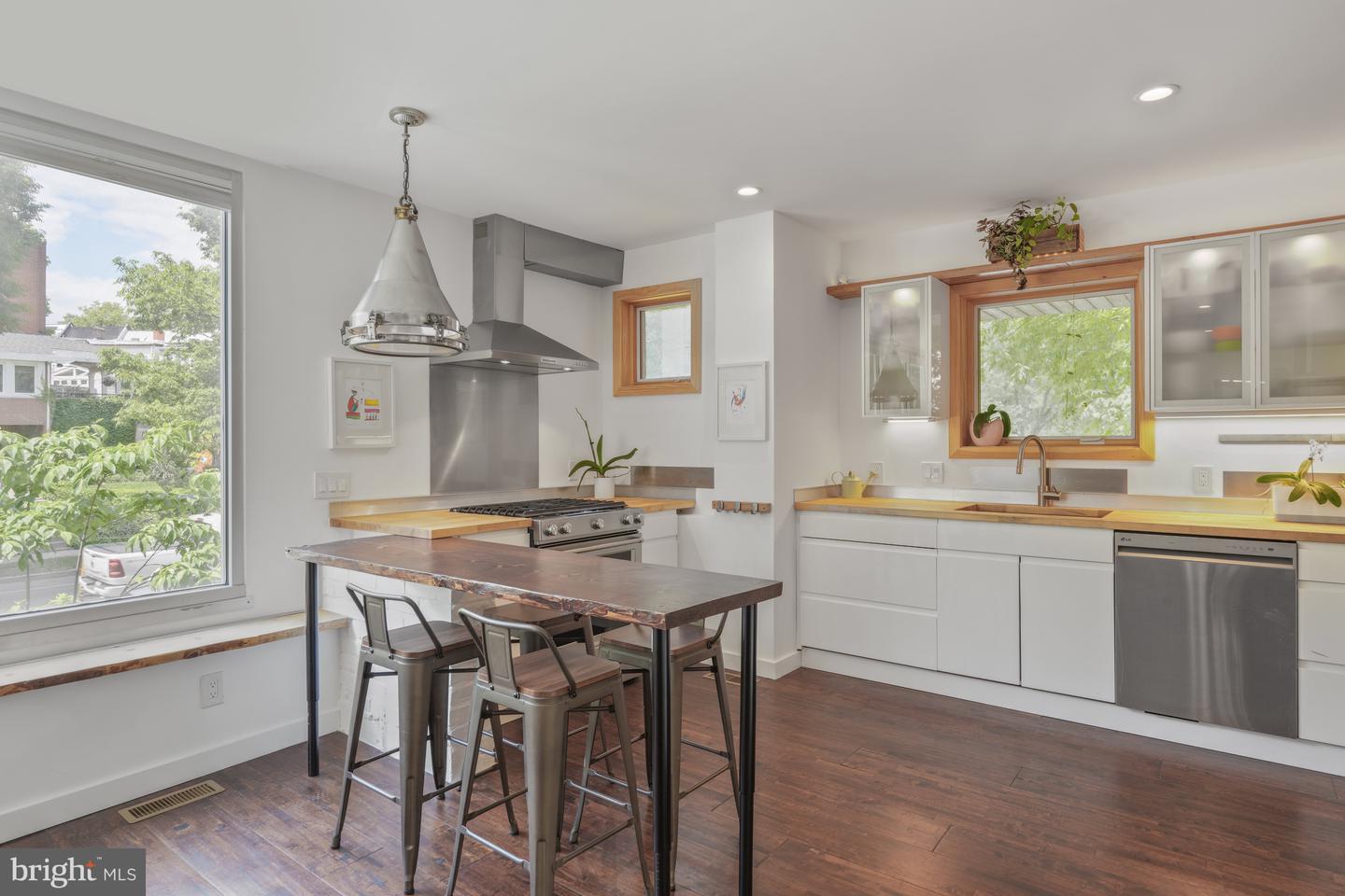 4101 ARKANSAS AVE NW #B, WASHINGTON, District Of Columbia 20011, 5 Bedrooms Bedrooms, ,4 BathroomsBathrooms,Residential,For sale,4101 ARKANSAS AVE NW #B,DCDC2225374 MLS # DCDC2225374 4101 ARKANSAS AVE NW #B, WASHINGTON, District Of Columbia 20011, 5 Bedrooms Bedrooms, ,4 BathroomsBathrooms,Residential,For sale,4101 ARKANSAS AVE NW #B,DCDC2225374 MLS # DCDC2225374