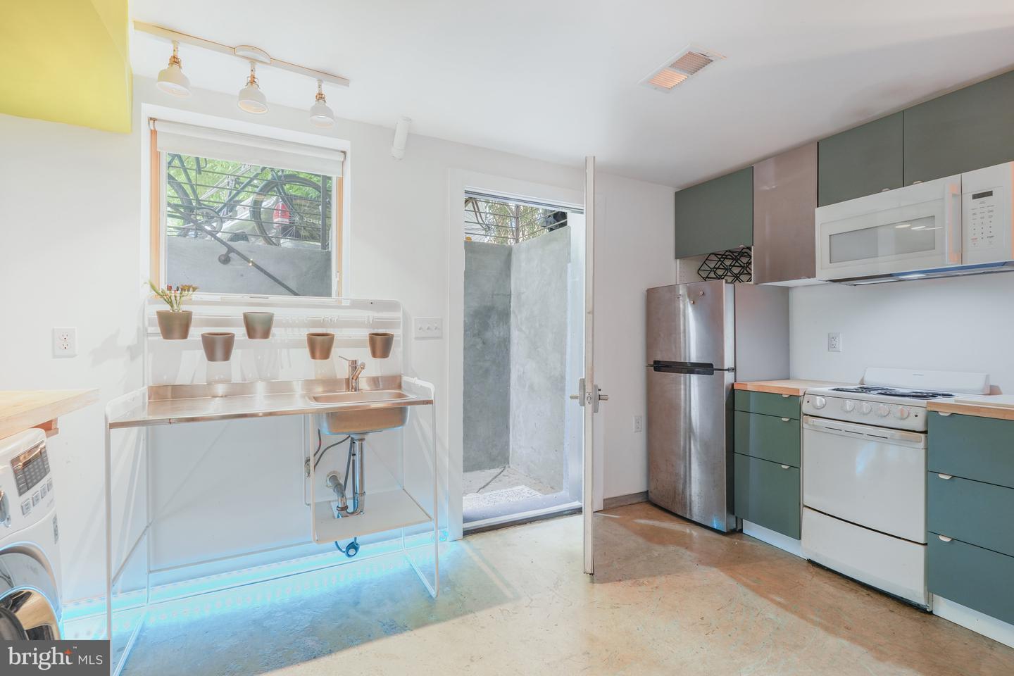 4101 ARKANSAS AVE NW #B, WASHINGTON, District Of Columbia 20011, 5 Bedrooms Bedrooms, ,4 BathroomsBathrooms,Residential,For sale,4101 ARKANSAS AVE NW #B,DCDC2225374 MLS # DCDC2225374 4101 ARKANSAS AVE NW #B, WASHINGTON, District Of Columbia 20011, 5 Bedrooms Bedrooms, ,4 BathroomsBathrooms,Residential,For sale,4101 ARKANSAS AVE NW #B,DCDC2225374 MLS # DCDC2225374