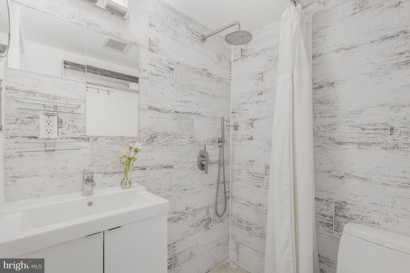 4101 ARKANSAS AVE NW #B, WASHINGTON, District Of Columbia 20011, 5 Bedrooms Bedrooms, ,4 BathroomsBathrooms,Residential,For sale,4101 ARKANSAS AVE NW #B,DCDC2225374 MLS # DCDC2225374 4101 ARKANSAS AVE NW #B, WASHINGTON, District Of Columbia 20011, 5 Bedrooms Bedrooms, ,4 BathroomsBathrooms,Residential,For sale,4101 ARKANSAS AVE NW #B,DCDC2225374 MLS # DCDC2225374