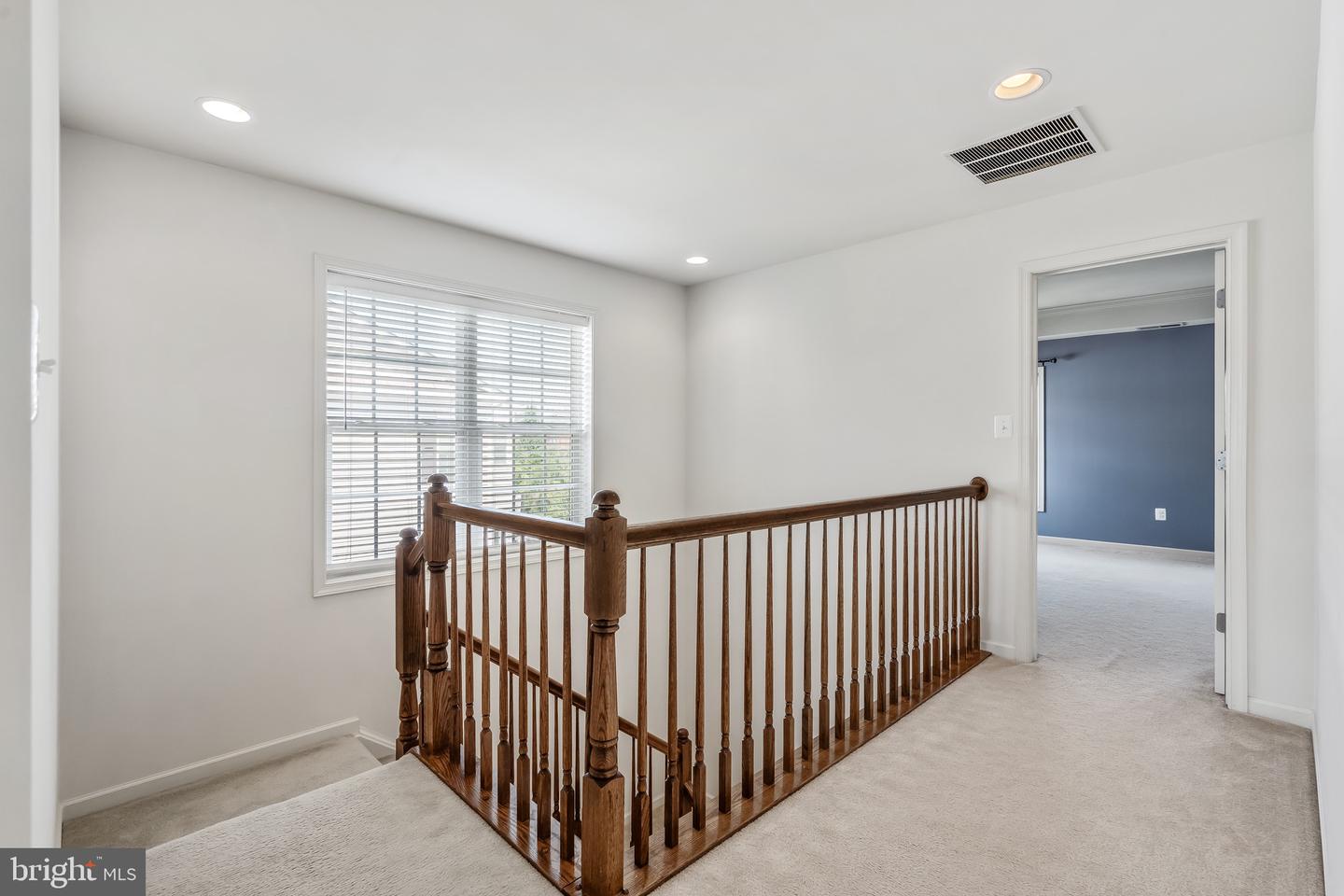 25053 PRAIRIE FIRE SQ, ALDIE, Virginia 20105, 3 Bedrooms Bedrooms, ,3 BathroomsBathrooms,Residential,For sale,25053 PRAIRIE FIRE SQ,VALO2108192 MLS # VALO2108192