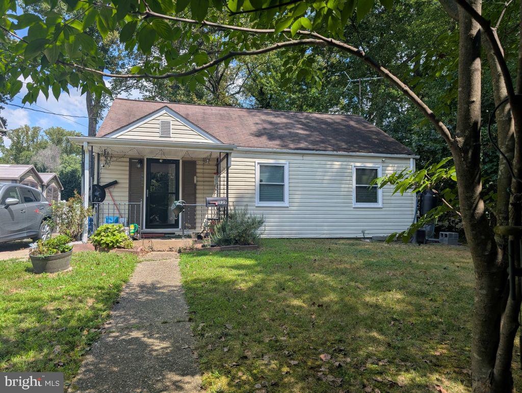 1939 STORM DR, FALLS CHURCH, Virginia 22043, 2 Bedrooms Bedrooms, ,1 BathroomBathrooms,Residential,For sale,1939 STORM DR,VAFX2272642 MLS # VAFX2272642