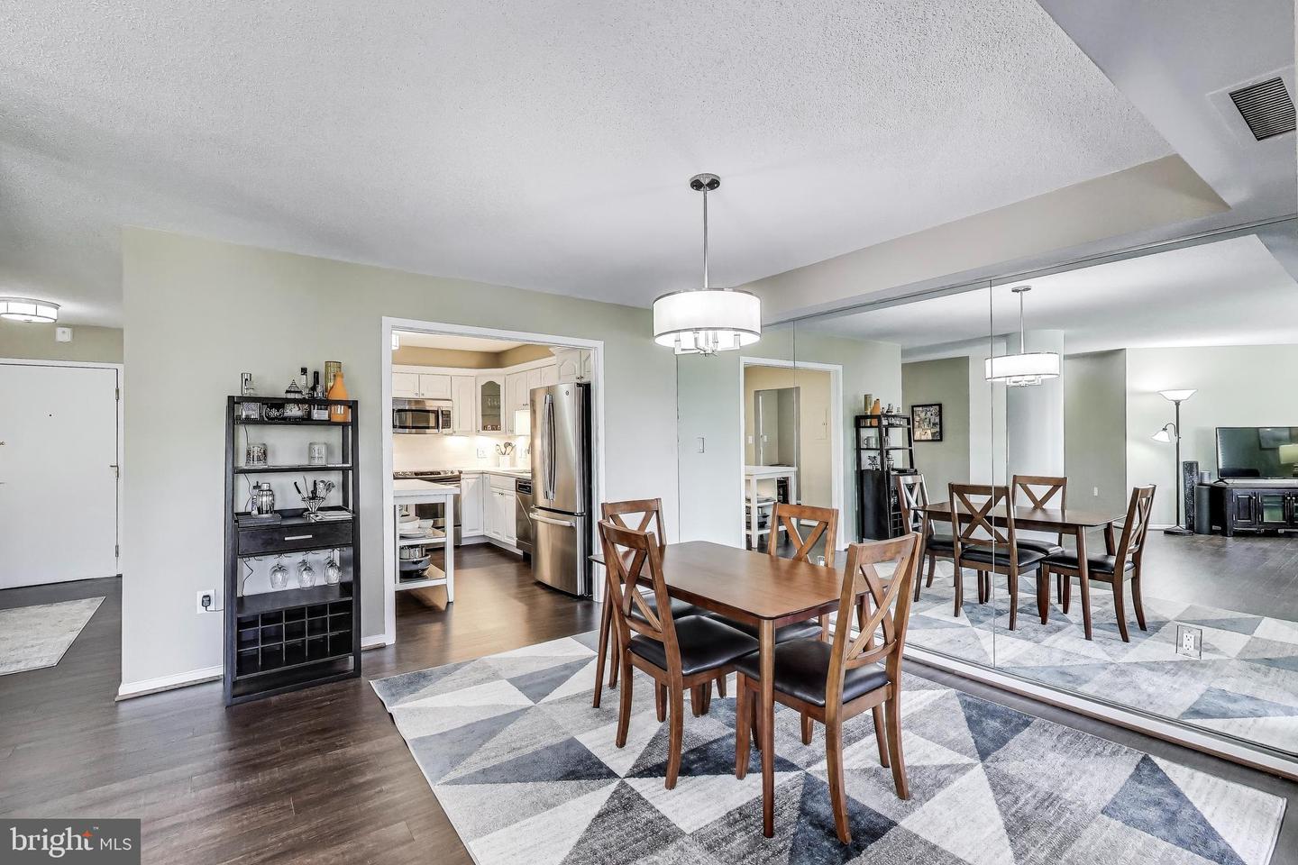 2111 WISCONSIN AVE NW #109, WASHINGTON, District Of Columbia 20007, 2 Bedrooms Bedrooms, ,2 BathroomsBathrooms,Residential,For sale,2111 WISCONSIN AVE NW #109,DCDC2225442 MLS # DCDC2225442