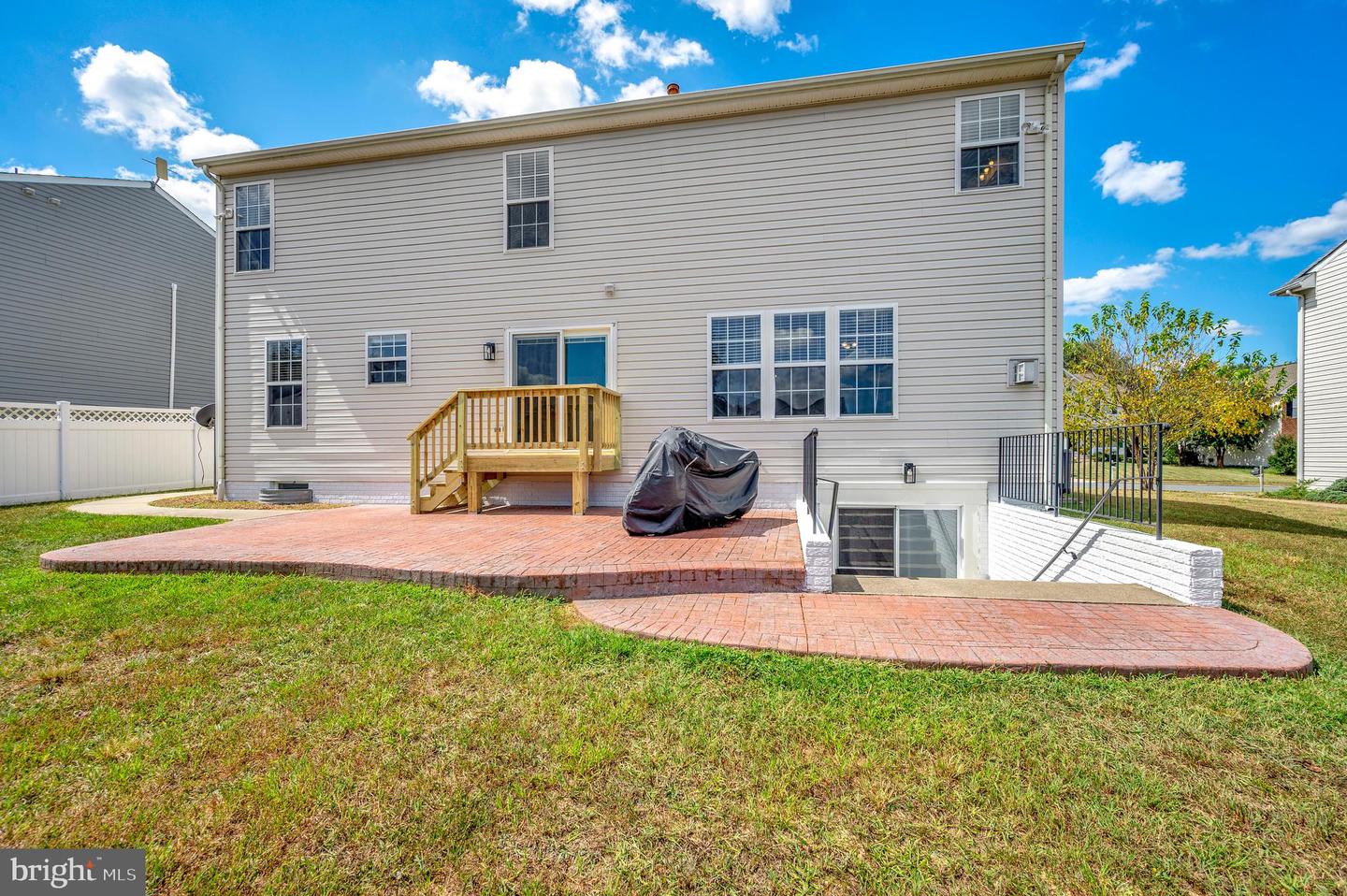 33 SUMMERFIELD LN, FREDERICKSBURG, Virginia 22405, 4 Bedrooms Bedrooms, ,2 BathroomsBathrooms,Residential,For sale,33 SUMMERFIELD LN,VAST2043264 MLS # VAST2043264