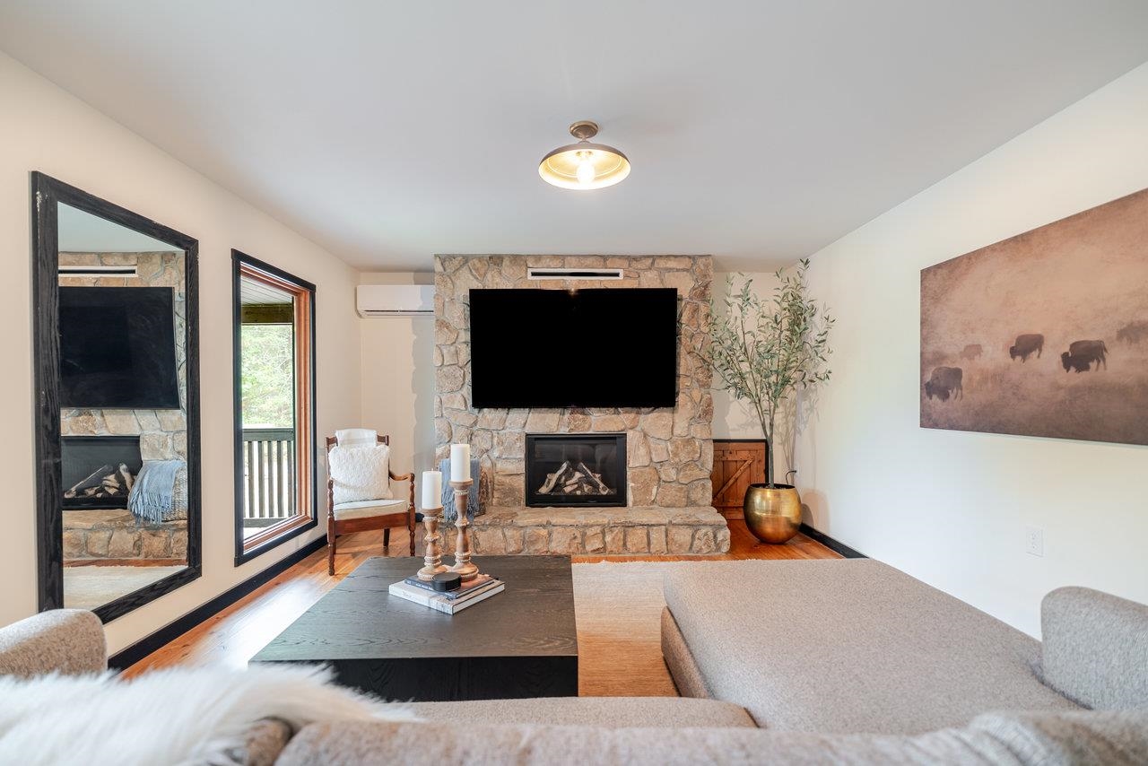20220 WOODED VIEW LN, ELKTON, Virginia 22827, 3 Bedrooms Bedrooms, ,2 BathroomsBathrooms,Residential,Huckleberry Mountain Cabin,20220 WOODED VIEW LN,669640 MLS # 669640