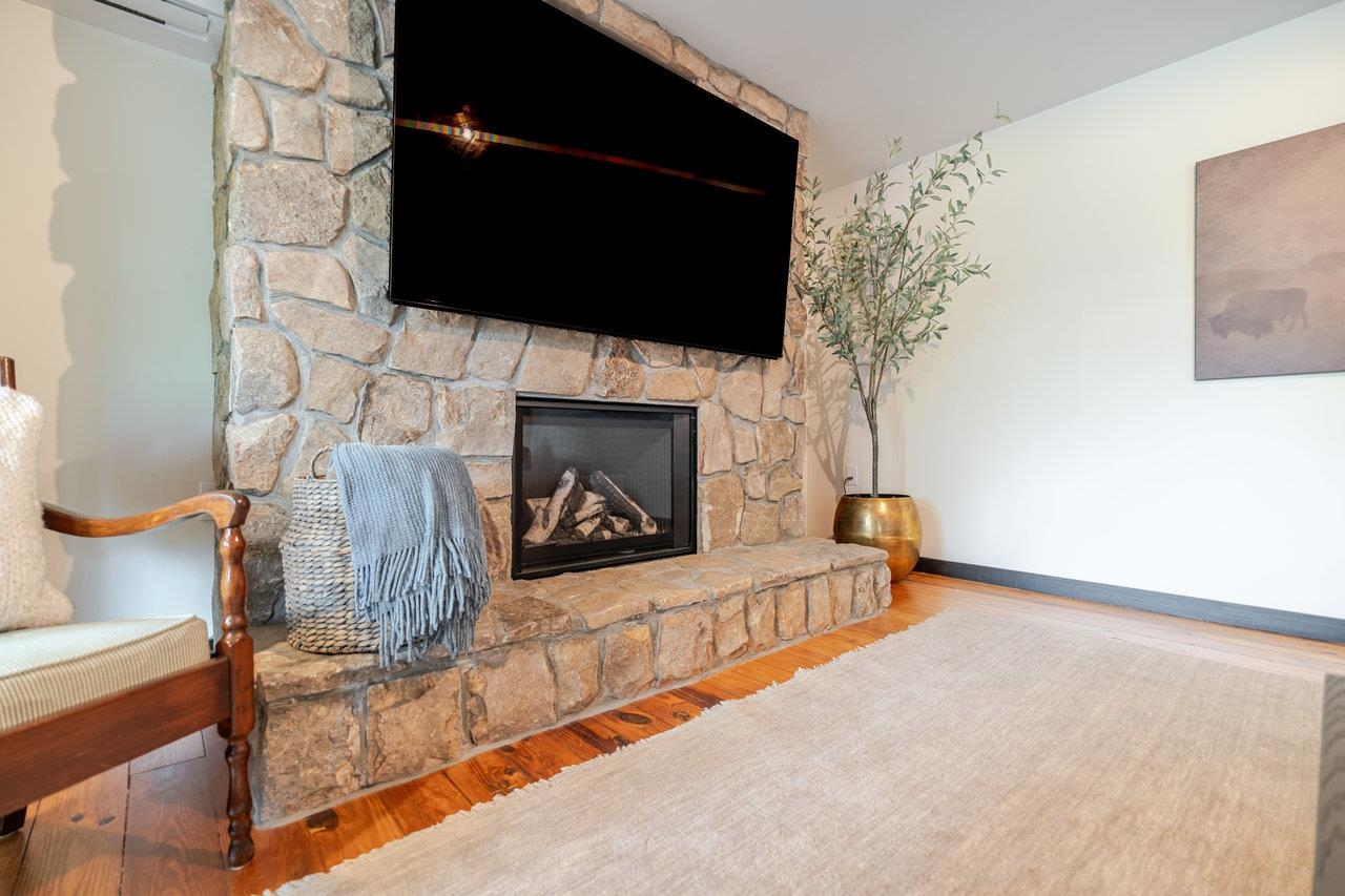 20220 WOODED VIEW LN, ELKTON, Virginia 22827, 3 Bedrooms Bedrooms, ,2 BathroomsBathrooms,Residential,Huckleberry Mountain Cabin,20220 WOODED VIEW LN,669640 MLS # 669640