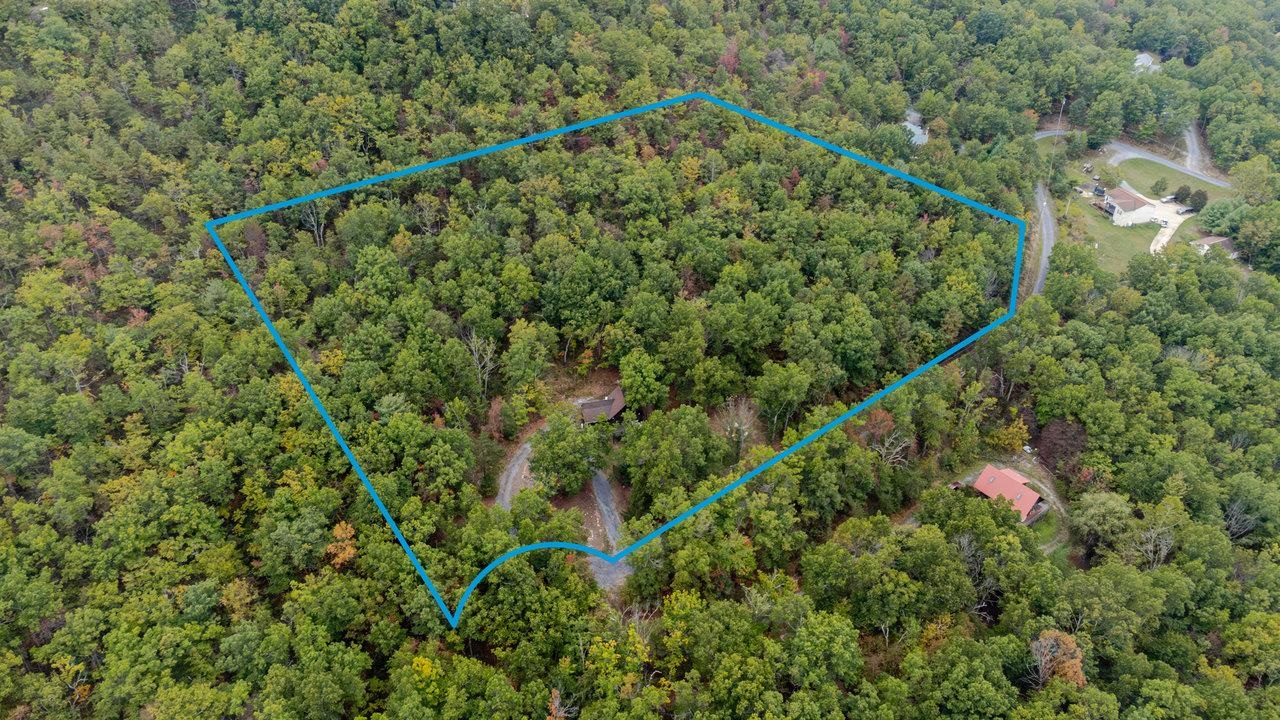20220 WOODED VIEW LN, ELKTON, Virginia 22827, 3 Bedrooms Bedrooms, ,2 BathroomsBathrooms,Residential,Huckleberry Mountain Cabin,20220 WOODED VIEW LN,669640 MLS # 669640