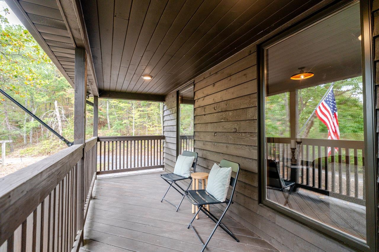20220 WOODED VIEW LN, ELKTON, Virginia 22827, 3 Bedrooms Bedrooms, ,2 BathroomsBathrooms,Residential,Huckleberry Mountain Cabin,20220 WOODED VIEW LN,669640 MLS # 669640