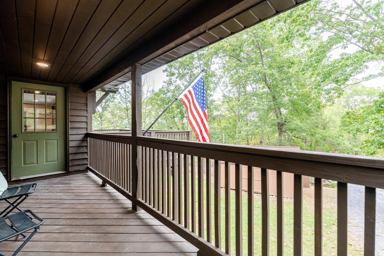20220 WOODED VIEW LN, ELKTON, Virginia 22827, 3 Bedrooms Bedrooms, ,2 BathroomsBathrooms,Residential,Huckleberry Mountain Cabin,20220 WOODED VIEW LN,669640 MLS # 669640