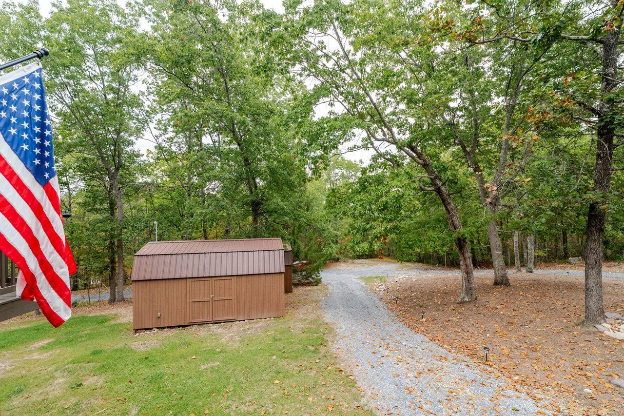 20220 WOODED VIEW LN, ELKTON, Virginia 22827, 3 Bedrooms Bedrooms, ,2 BathroomsBathrooms,Residential,Huckleberry Mountain Cabin,20220 WOODED VIEW LN,669640 MLS # 669640