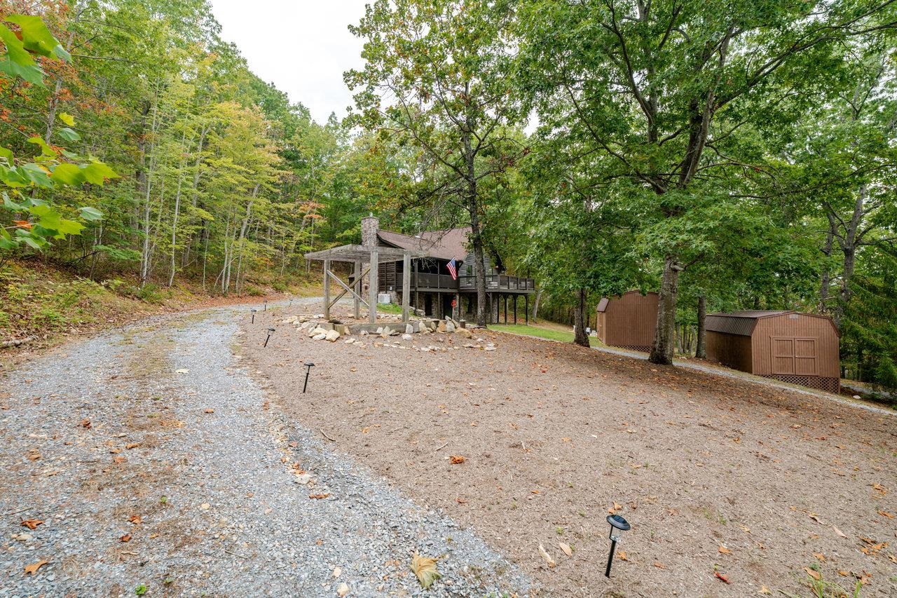 20220 WOODED VIEW LN, ELKTON, Virginia 22827, 3 Bedrooms Bedrooms, ,2 BathroomsBathrooms,Residential,Huckleberry Mountain Cabin,20220 WOODED VIEW LN,669640 MLS # 669640