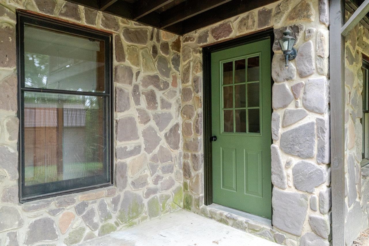 20220 WOODED VIEW LN, ELKTON, Virginia 22827, 3 Bedrooms Bedrooms, ,2 BathroomsBathrooms,Residential,Huckleberry Mountain Cabin,20220 WOODED VIEW LN,669640 MLS # 669640