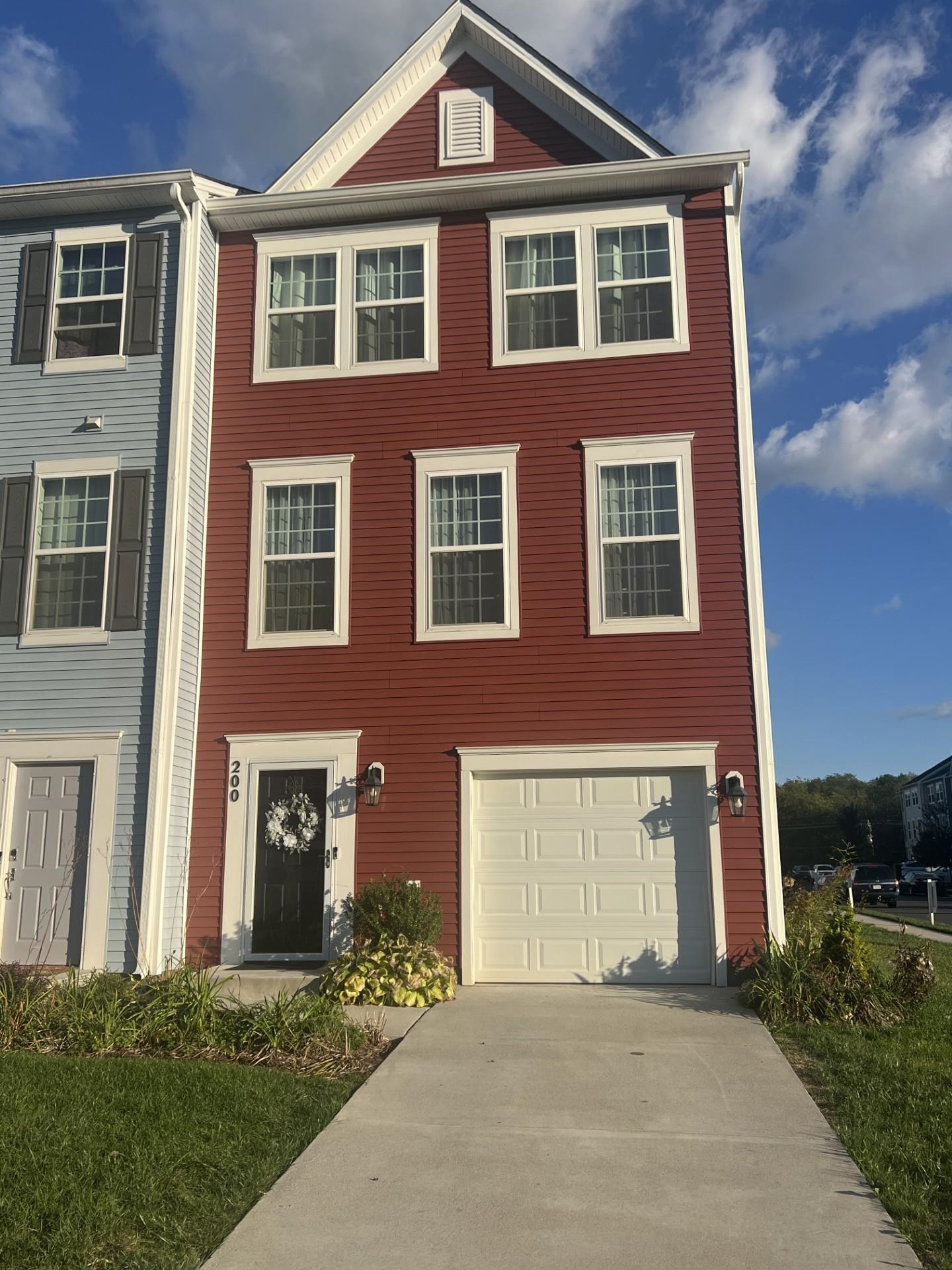 200 WILLOWSHIRE CT, WAYNESBORO, Virginia 22980, 3 Bedrooms Bedrooms, ,2 BathroomsBathrooms,Residential,200 WILLOWSHIRE CT,669641 MLS # 669641