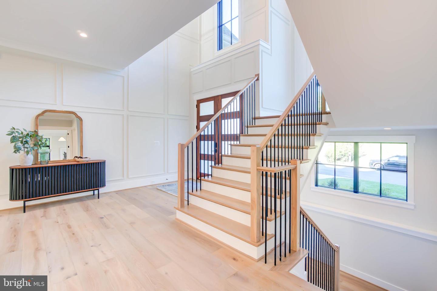 1806 DUMBARTON ST, MCLEAN, Virginia 22101, 6 Bedrooms Bedrooms, ,5 BathroomsBathrooms,Residential,For sale,1806 DUMBARTON ST,VAFX2223998 MLS # VAFX2223998
