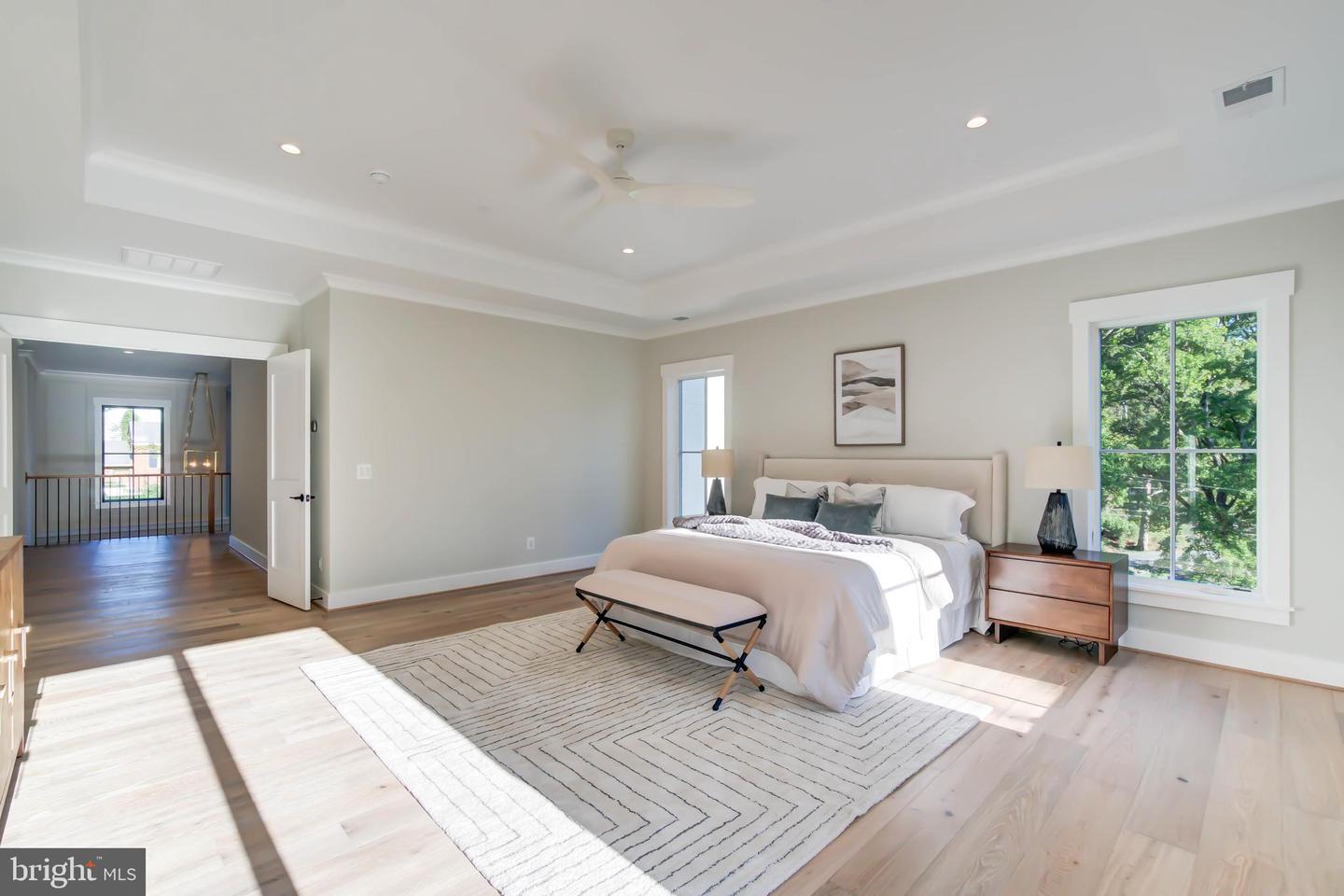 1806 DUMBARTON ST, MCLEAN, Virginia 22101, 6 Bedrooms Bedrooms, ,5 BathroomsBathrooms,Residential,For sale,1806 DUMBARTON ST,VAFX2223998 MLS # VAFX2223998