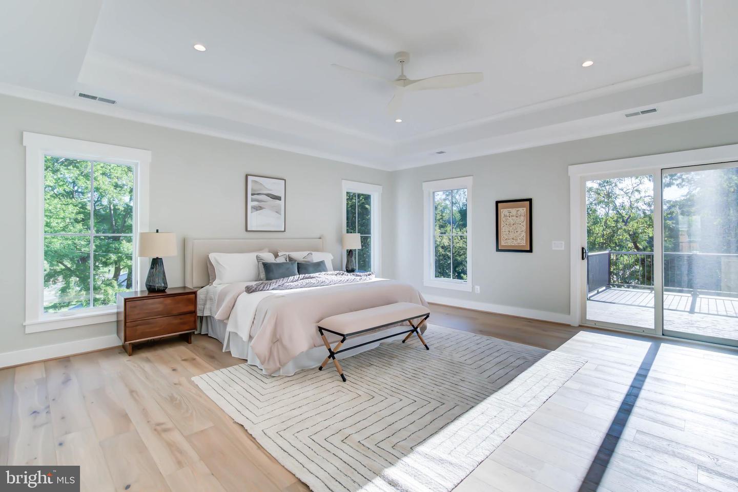 1806 DUMBARTON ST, MCLEAN, Virginia 22101, 6 Bedrooms Bedrooms, ,5 BathroomsBathrooms,Residential,For sale,1806 DUMBARTON ST,VAFX2223998 MLS # VAFX2223998