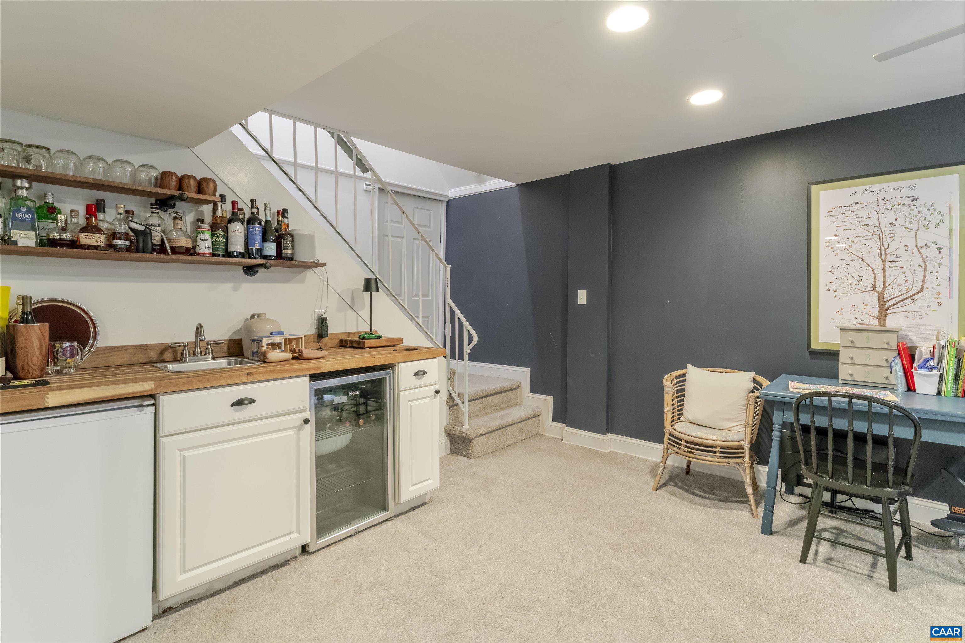 2302 WAKEFIELD RD, CHARLOTTESVILLE, Virginia 22901, 4 Bedrooms Bedrooms, ,3 BathroomsBathrooms,Residential,2302 WAKEFIELD RD,669647 MLS # 669647