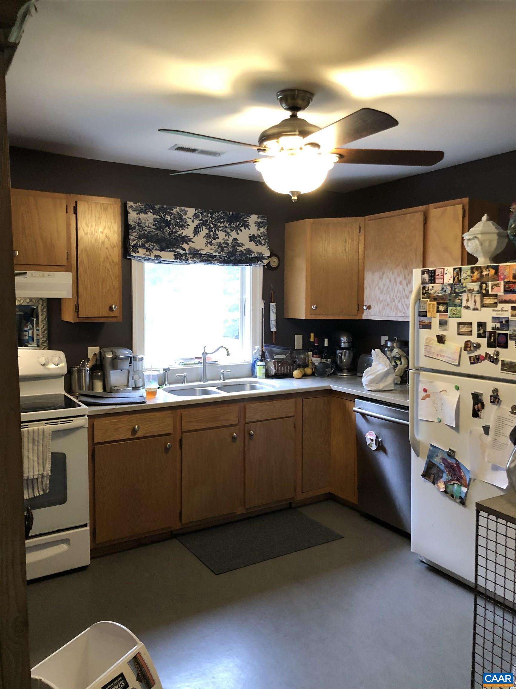 9702 HATTON FERRY RD, SCOTTSVILLE, Virginia 24590, 3 Bedrooms Bedrooms, ,2 BathroomsBathrooms,Residential,9702 HATTON FERRY RD,669648 MLS # 669648