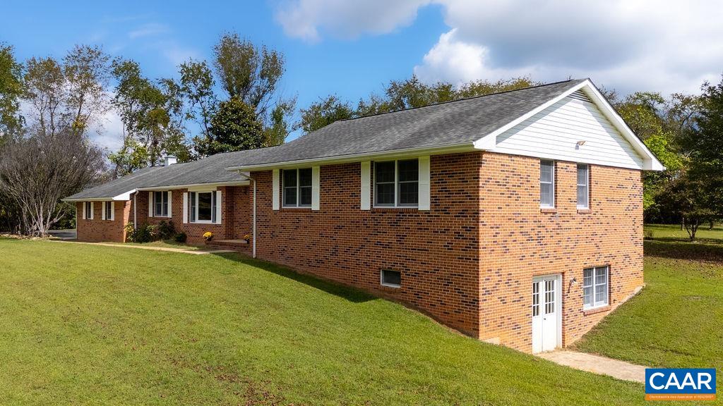 10694 ROCKFISH VALLEY HWY, AFTON, Virginia 22920, 3 Bedrooms Bedrooms, ,2 BathroomsBathrooms,Residential,10694 ROCKFISH VALLEY HWY,669649 MLS # 669649