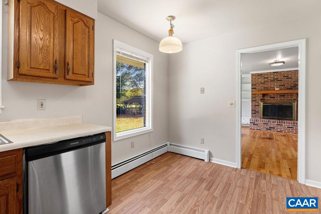 10694 ROCKFISH VALLEY HWY, AFTON, Virginia 22920, 3 Bedrooms Bedrooms, ,2 BathroomsBathrooms,Residential,10694 ROCKFISH VALLEY HWY,669649 MLS # 669649