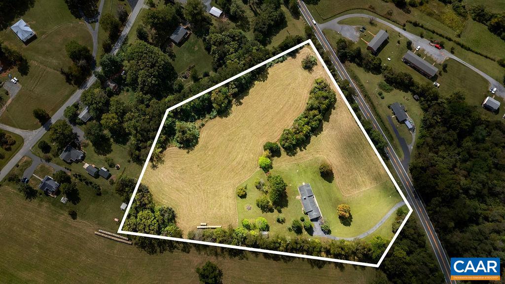 10694 ROCKFISH VALLEY HWY, AFTON, Virginia 22920, 3 Bedrooms Bedrooms, ,2 BathroomsBathrooms,Residential,10694 ROCKFISH VALLEY HWY,669649 MLS # 669649