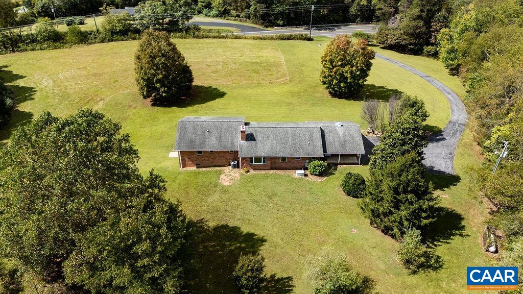 10694 ROCKFISH VALLEY HWY, AFTON, Virginia 22920, 3 Bedrooms Bedrooms, ,2 BathroomsBathrooms,Residential,10694 ROCKFISH VALLEY HWY,669649 MLS # 669649