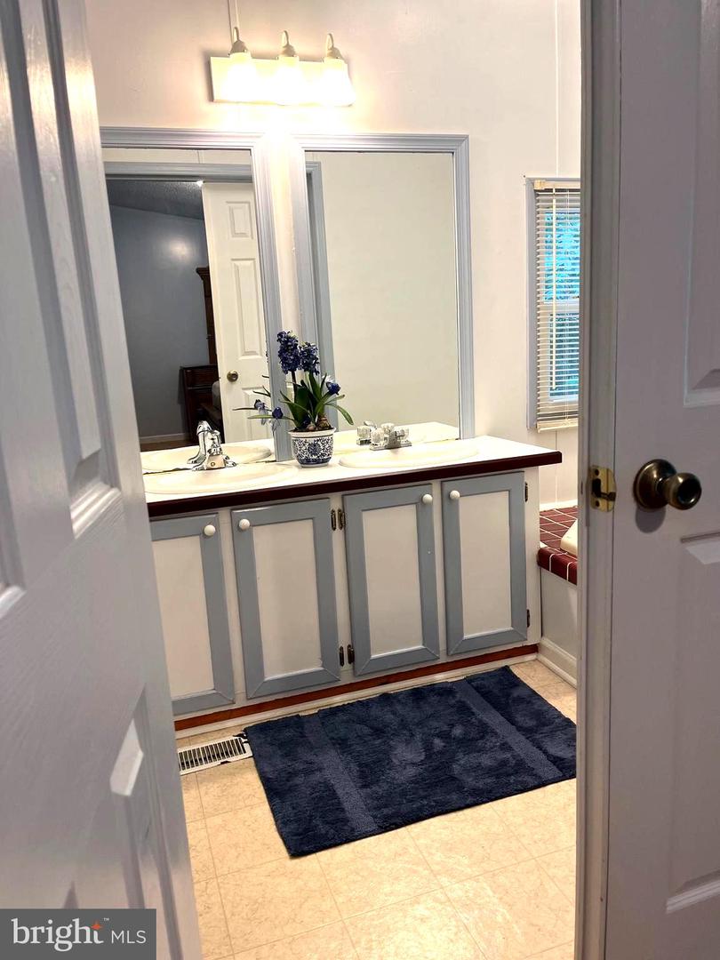 400 N FORK RIVER RD, SHENANDOAH, Virginia 22849, 3 Bedrooms Bedrooms, ,3 BathroomsBathrooms,Residential,For sale,400 N FORK RIVER RD,VAPA2004856 MLS # VAPA2004856 400 N FORK RIVER RD, SHENANDOAH, Virginia 22849, 3 Bedrooms Bedrooms, ,3 BathroomsBathrooms,Residential,For sale,400 N FORK RIVER RD,VAPA2004856 MLS # VAPA2004856