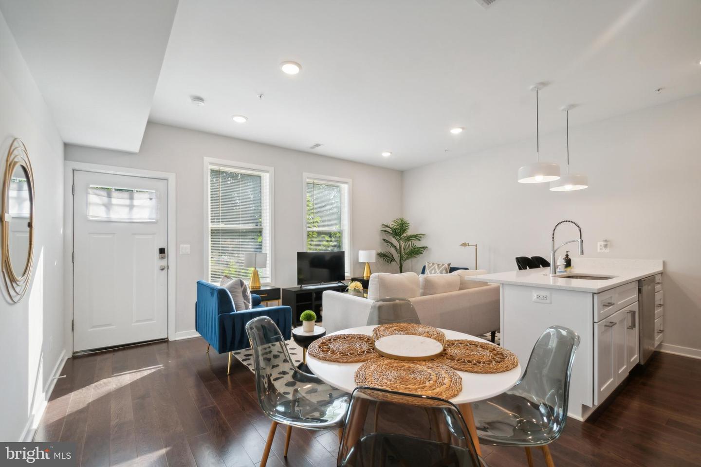 2416 LENFANT SQ SE, WASHINGTON, District Of Columbia 20020, 5 Bedrooms Bedrooms, ,5 BathroomsBathrooms,Residential,For sale,2416 LENFANT SQ SE,DCDC2198328 MLS # DCDC2198328