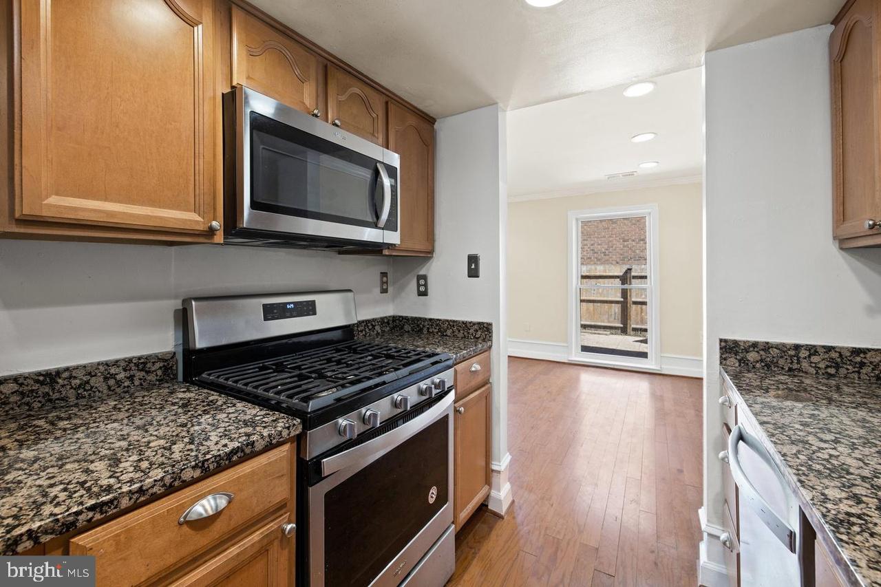 218 STEVENSON SQ, ALEXANDRIA, Virginia 22304, 4 Bedrooms Bedrooms, ,2 BathroomsBathrooms,Residential,For sale,218 STEVENSON SQ,VAAX2047644 MLS # VAAX2047644