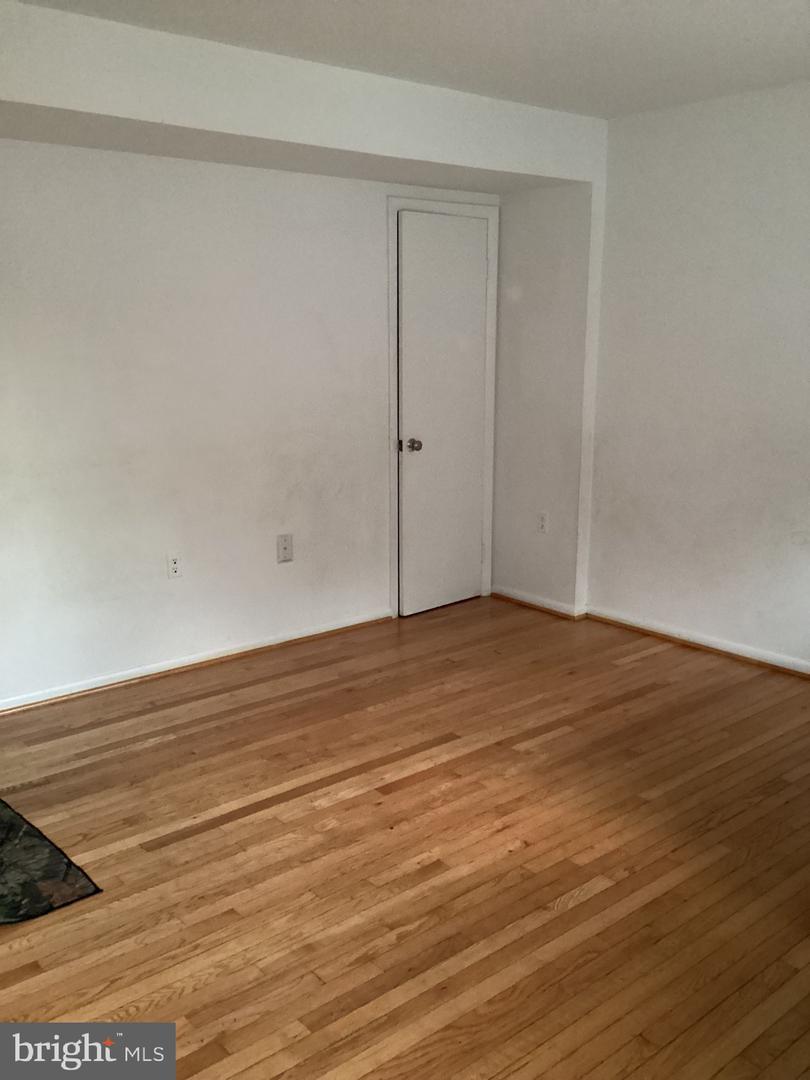 14585 EARLHAM CT, WOODBRIDGE, Virginia 22193, 3 Bedrooms Bedrooms, ,2 BathroomsBathrooms,Residential,For sale,14585 EARLHAM CT,VAPW2102094 MLS # VAPW2102094