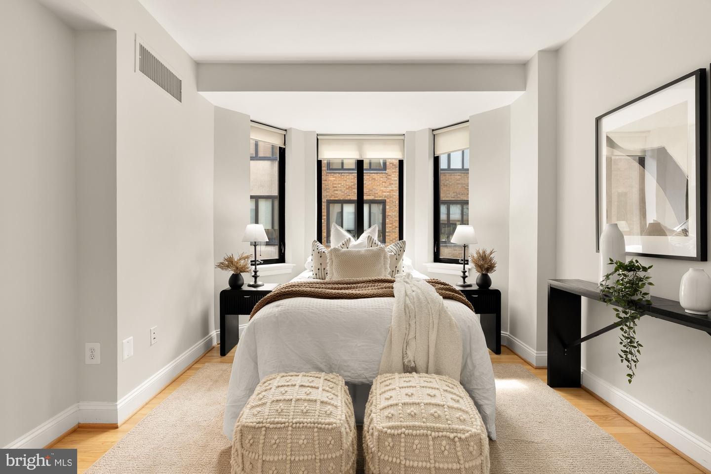 1701 16TH ST NW #734, WASHINGTON, District Of Columbia 20009, 2 Bedrooms Bedrooms, 5 Rooms Rooms,1 BathroomBathrooms,Residential,For sale,1701 16TH ST NW #734,DCDC2217522 MLS # DCDC2217522