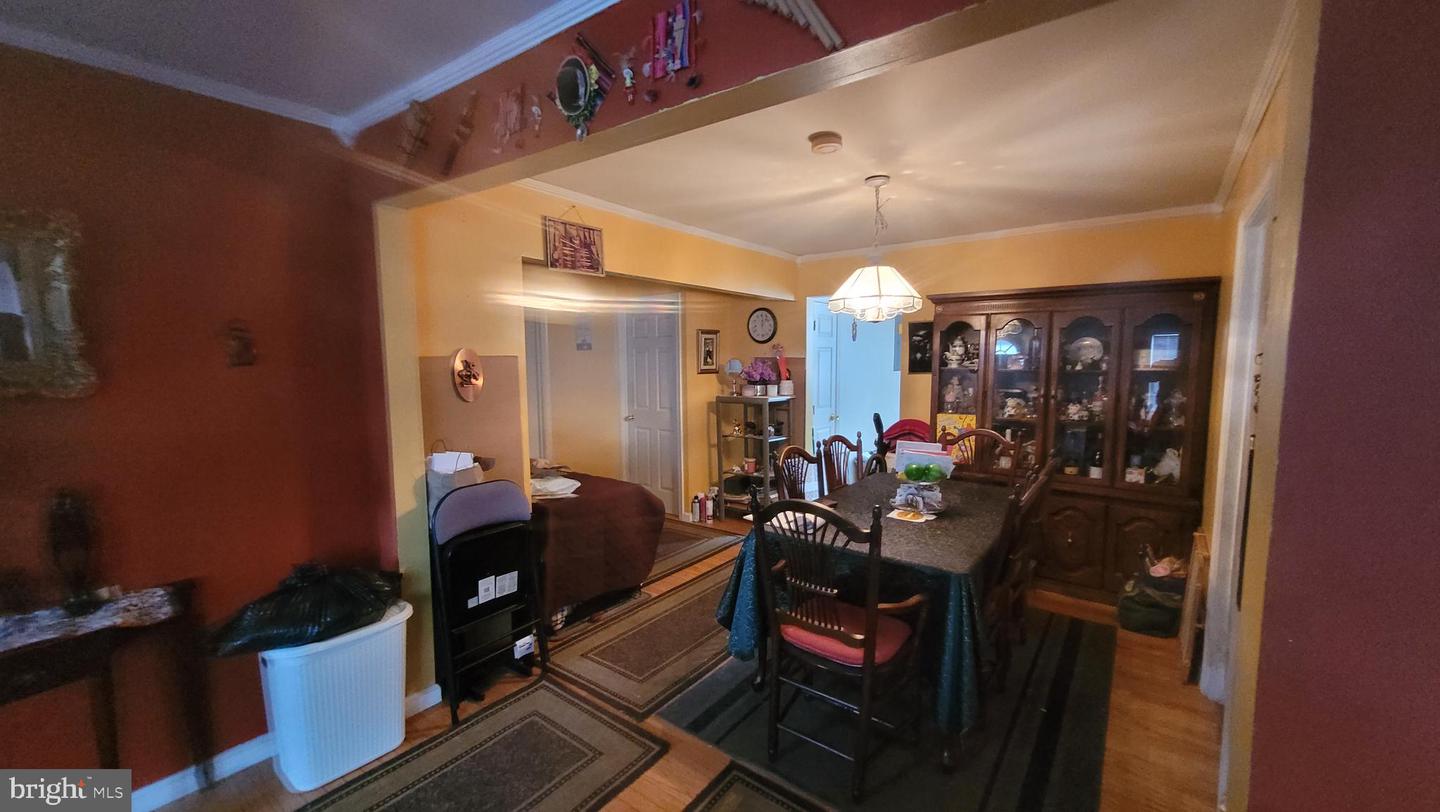 2818 LIBERTY AVE, FALLS CHURCH, Virginia 22042, 3 Bedrooms Bedrooms, ,3 BathroomsBathrooms,Residential,For sale,2818 LIBERTY AVE,VAFX2264946 MLS # VAFX2264946