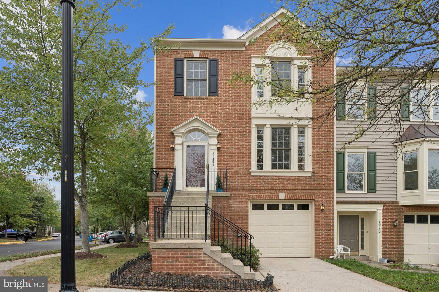 25368 HERRING CREEK DR, CHANTILLY, Virginia 20152, 3 Bedrooms Bedrooms, ,2 BathroomsBathrooms,Residential,For sale,25368 HERRING CREEK DR,VALO2106292 MLS # VALO2106292