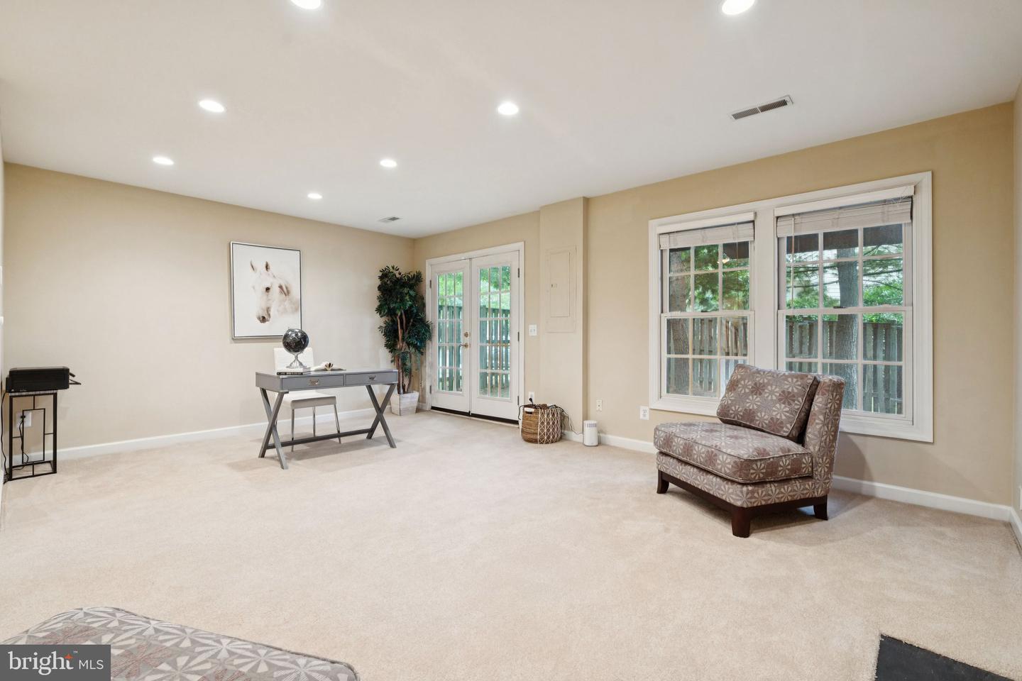25368 HERRING CREEK DR, CHANTILLY, Virginia 20152, 3 Bedrooms Bedrooms, ,2 BathroomsBathrooms,Residential,For sale,25368 HERRING CREEK DR,VALO2106292 MLS # VALO2106292
