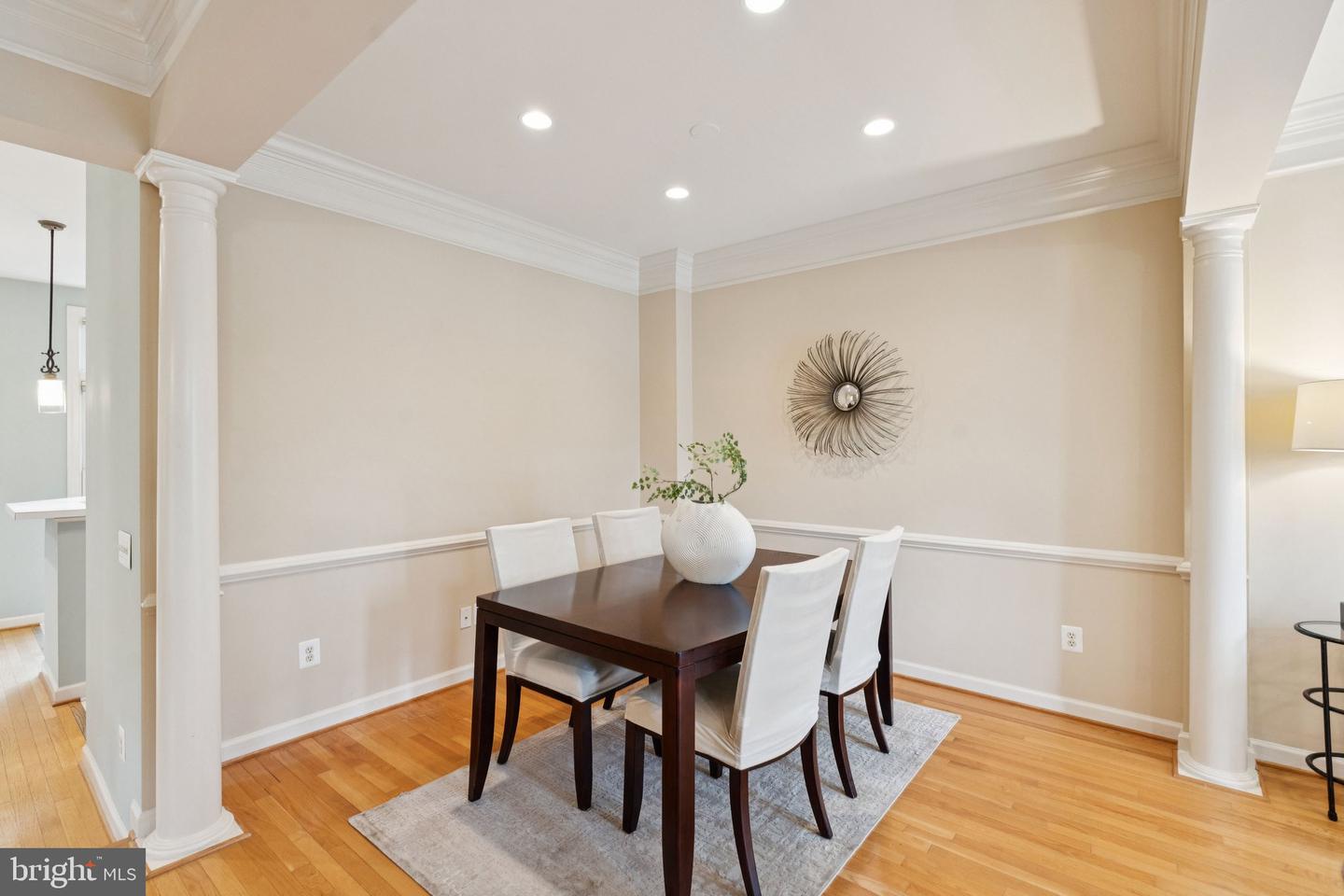 25368 HERRING CREEK DR, CHANTILLY, Virginia 20152, 3 Bedrooms Bedrooms, ,2 BathroomsBathrooms,Residential,For sale,25368 HERRING CREEK DR,VALO2106292 MLS # VALO2106292