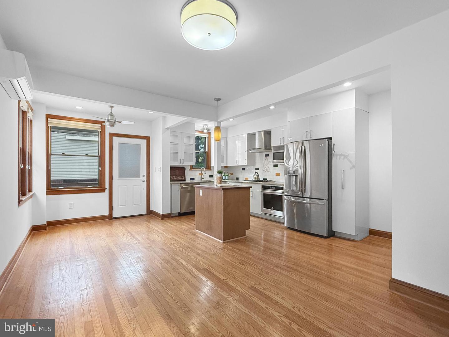 6318 8TH ST NW, WASHINGTON, District Of Columbia 20011, 4 Bedrooms Bedrooms, ,3 BathroomsBathrooms,Residential,For sale,6318 8TH ST NW,DCDC2221340 MLS # DCDC2221340