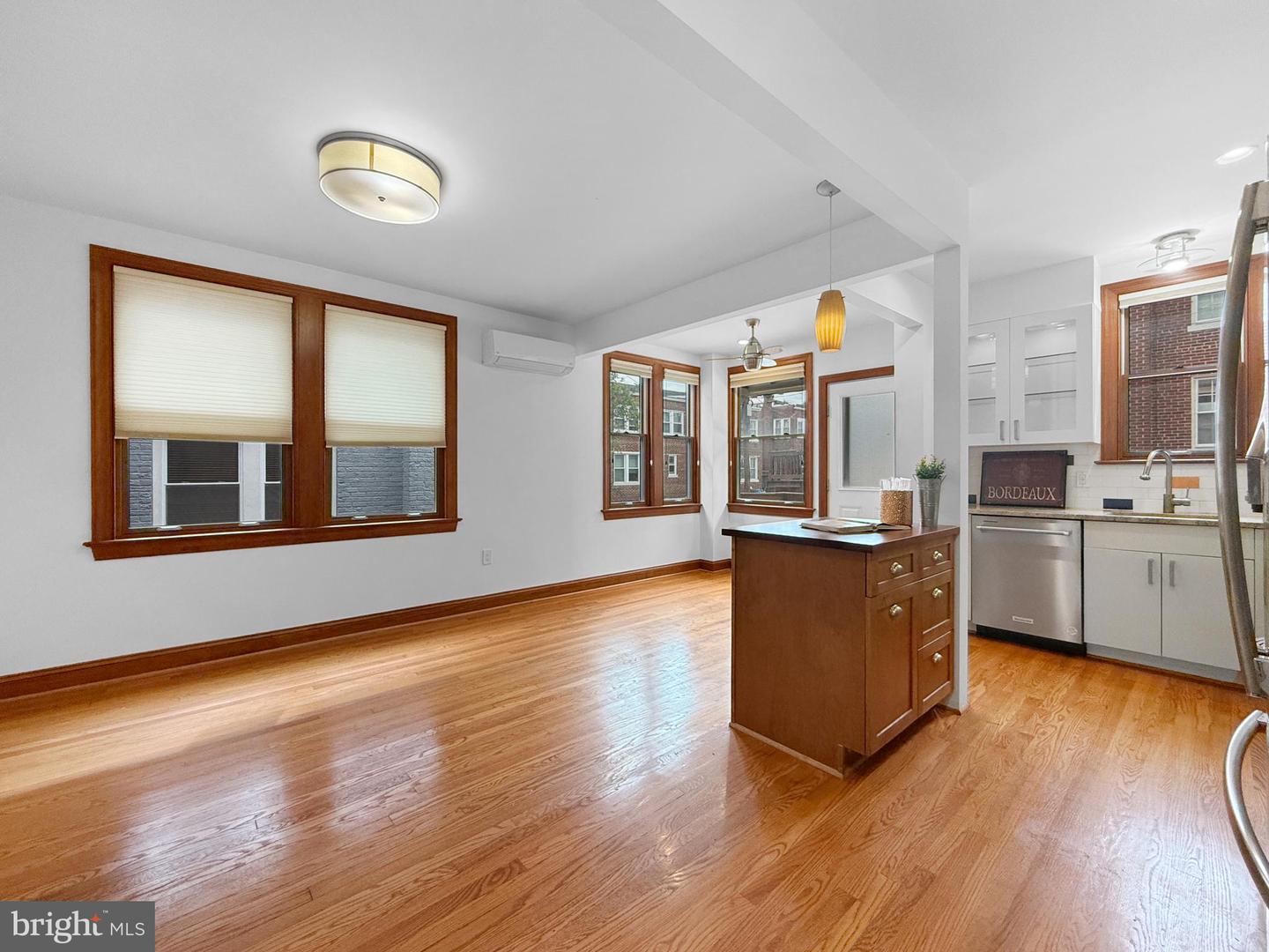 6318 8TH ST NW, WASHINGTON, District Of Columbia 20011, 4 Bedrooms Bedrooms, ,3 BathroomsBathrooms,Residential,For sale,6318 8TH ST NW,DCDC2221340 MLS # DCDC2221340