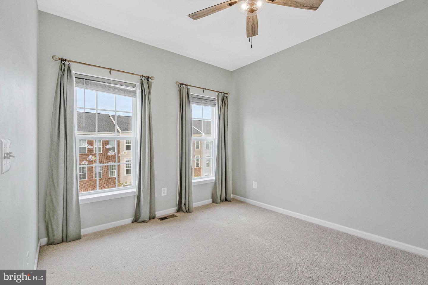 227 UPPER BROOK, PURCELLVILLE, Virginia 20132, 4 Bedrooms Bedrooms, 15 Rooms Rooms,3 BathroomsBathrooms,Residential,For sale,227 UPPER BROOK,VALO2106676 MLS # VALO2106676