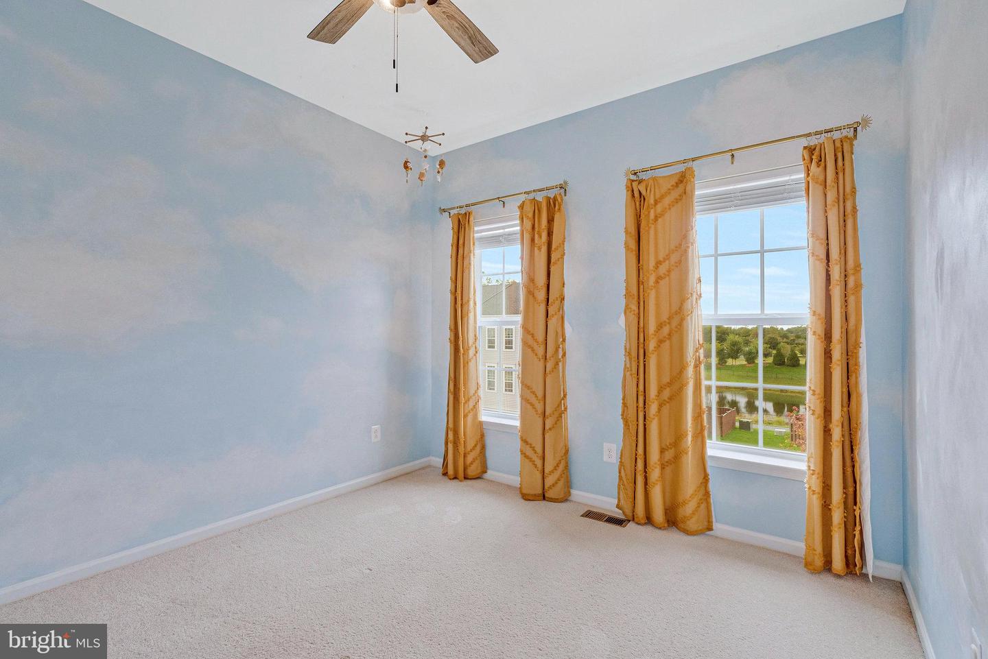 227 UPPER BROOK, PURCELLVILLE, Virginia 20132, 4 Bedrooms Bedrooms, 15 Rooms Rooms,3 BathroomsBathrooms,Residential,For sale,227 UPPER BROOK,VALO2106676 MLS # VALO2106676