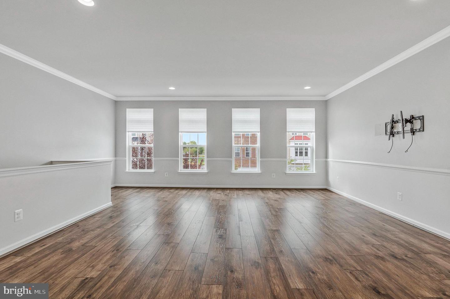 227 UPPER BROOK, PURCELLVILLE, Virginia 20132, 4 Bedrooms Bedrooms, 15 Rooms Rooms,3 BathroomsBathrooms,Residential,For sale,227 UPPER BROOK,VALO2106676 MLS # VALO2106676