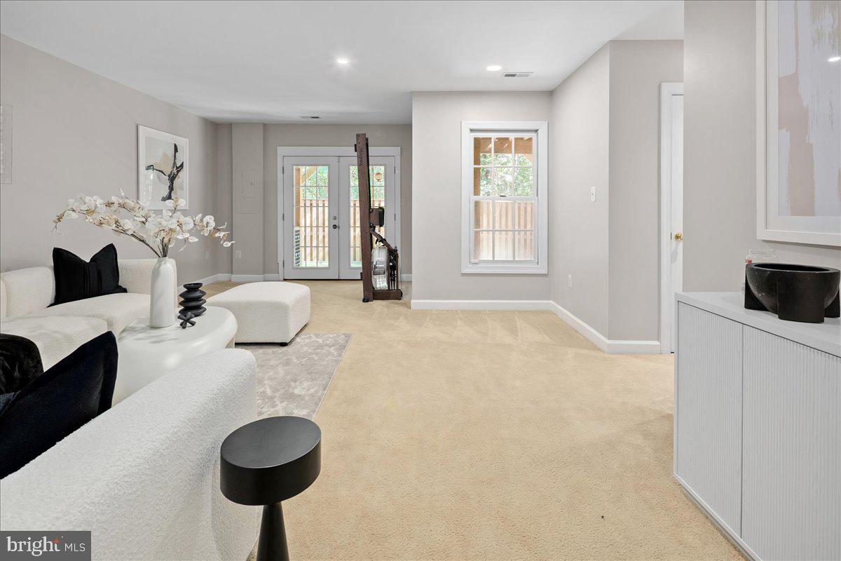 6347 SIMMER CIR, SPRINGFIELD, Virginia 22150, 3 Bedrooms Bedrooms, ,2 BathroomsBathrooms,Residential,For sale,6347 SIMMER CIR,VAFX2267164 MLS # VAFX2267164