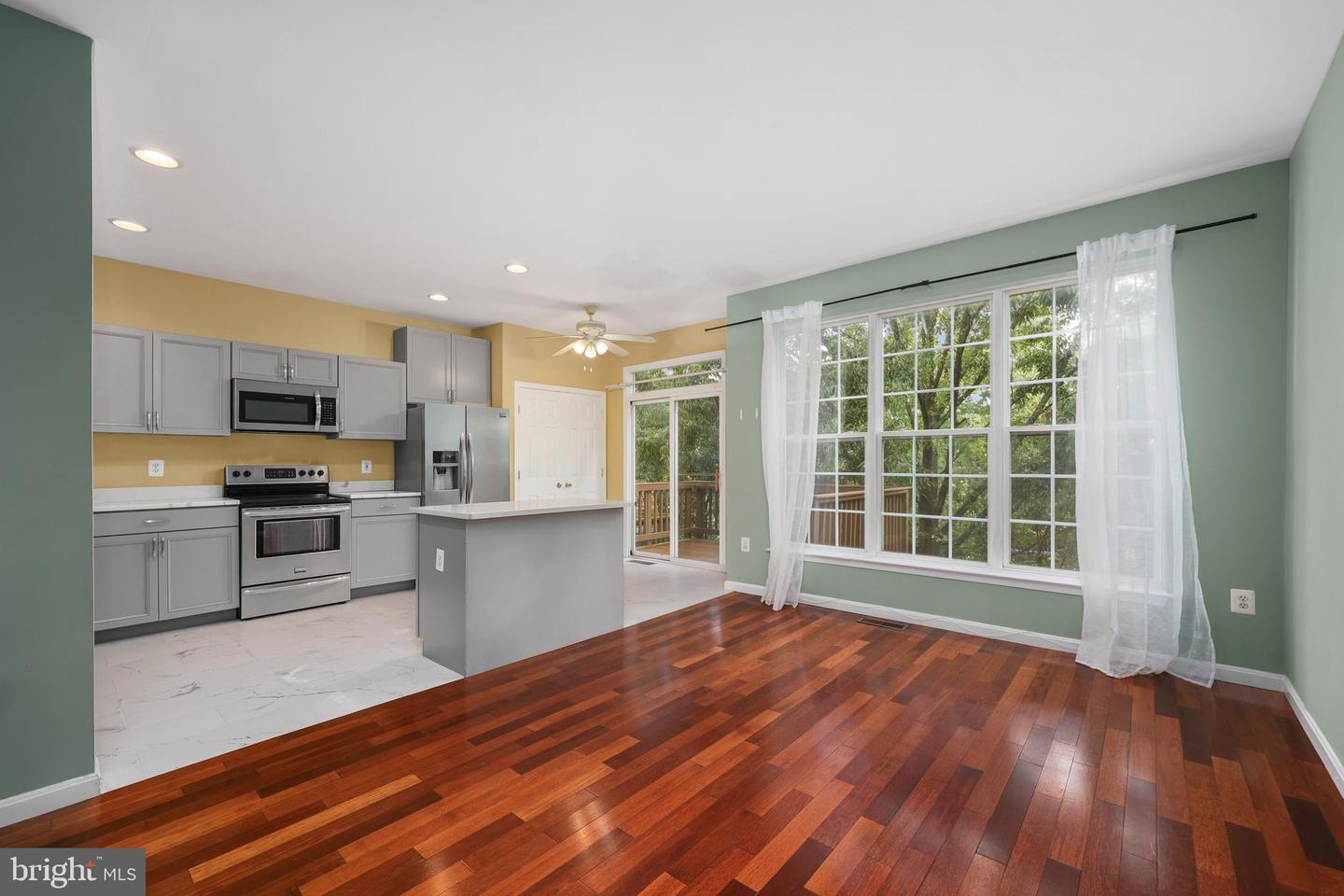 15707 PALERMO TER, WOODBRIDGE, Virginia 22191, 3 Bedrooms Bedrooms, ,3 BathroomsBathrooms,Residential,For sale,15707 PALERMO TER,VAPW2104040 MLS # VAPW2104040