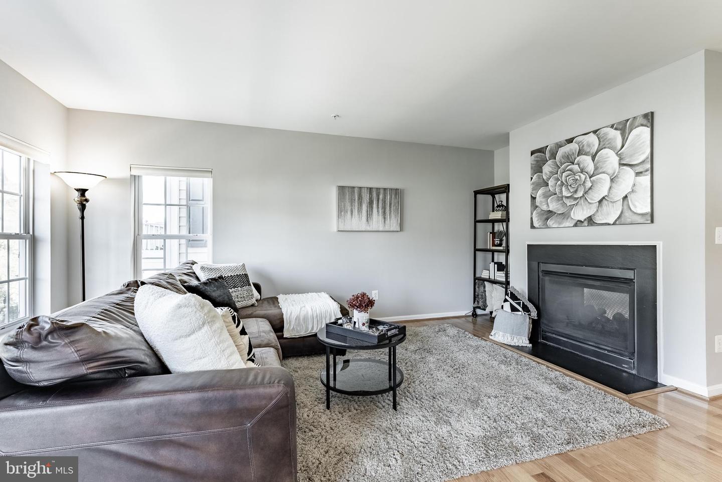 4579 WHITTEMORE PL #1242, FAIRFAX, Virginia 22030, 3 Bedrooms Bedrooms, ,2 BathroomsBathrooms,Residential,For sale,4579 WHITTEMORE PL #1242,VAFX2267328 MLS # VAFX2267328