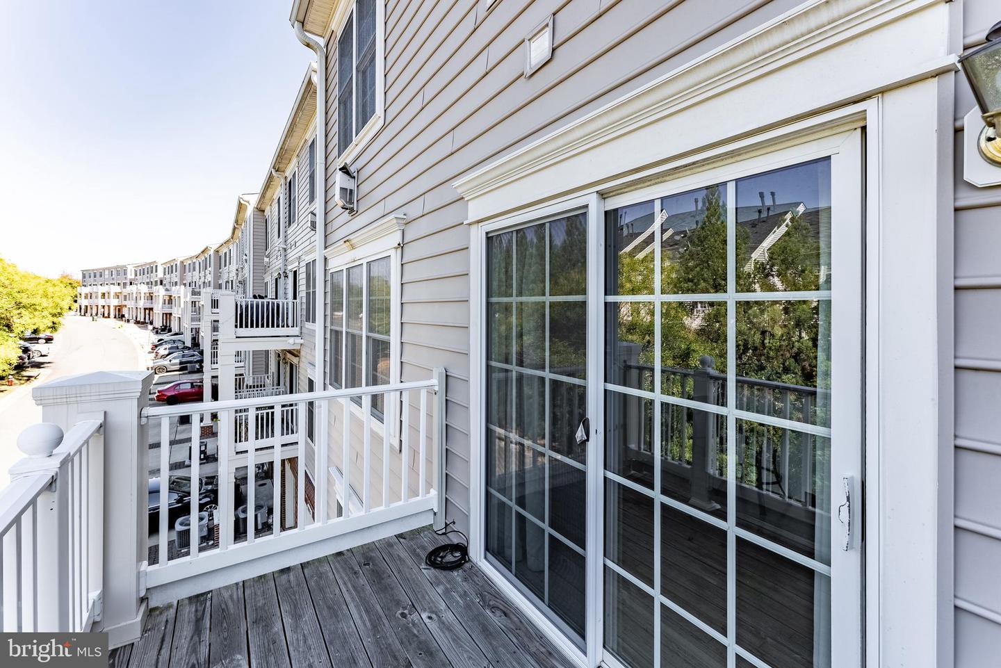 4579 WHITTEMORE PL #1242, FAIRFAX, Virginia 22030, 3 Bedrooms Bedrooms, ,2 BathroomsBathrooms,Residential,For sale,4579 WHITTEMORE PL #1242,VAFX2267328 MLS # VAFX2267328