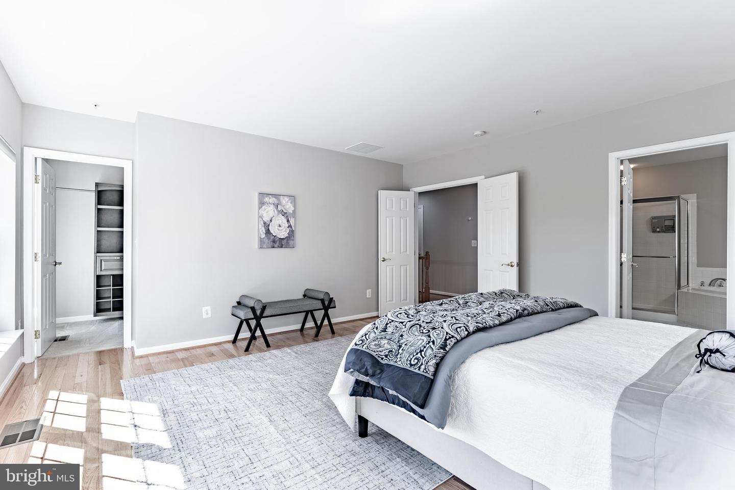 4579 WHITTEMORE PL #1242, FAIRFAX, Virginia 22030, 3 Bedrooms Bedrooms, ,2 BathroomsBathrooms,Residential,For sale,4579 WHITTEMORE PL #1242,VAFX2267328 MLS # VAFX2267328